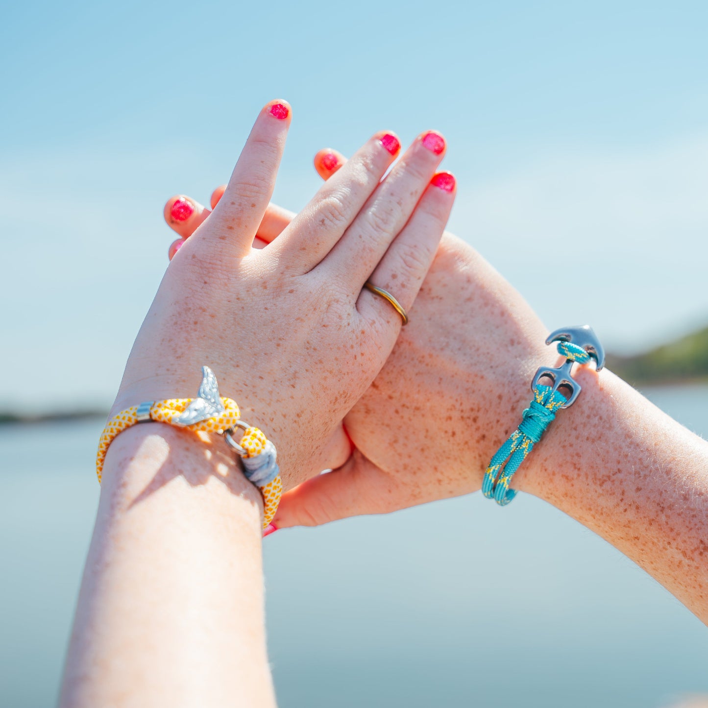 The Gold Coast- White and Yellow Diamond Paracord Bracelet with Stainless Fishtail Clasp