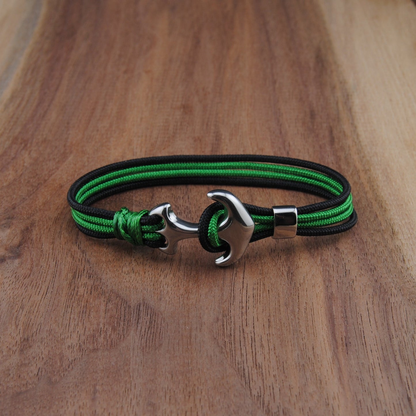 The Dallas Hockey Pride (Dallas Stars) - Black and Green Paracord Bracelet with Stainless Anchor Clasp