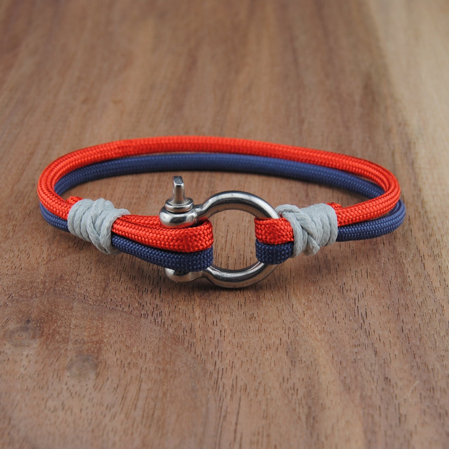 The Zags (Gonzaga) - Navy and Red Paracord Bracelet with Stainless D-Shackle