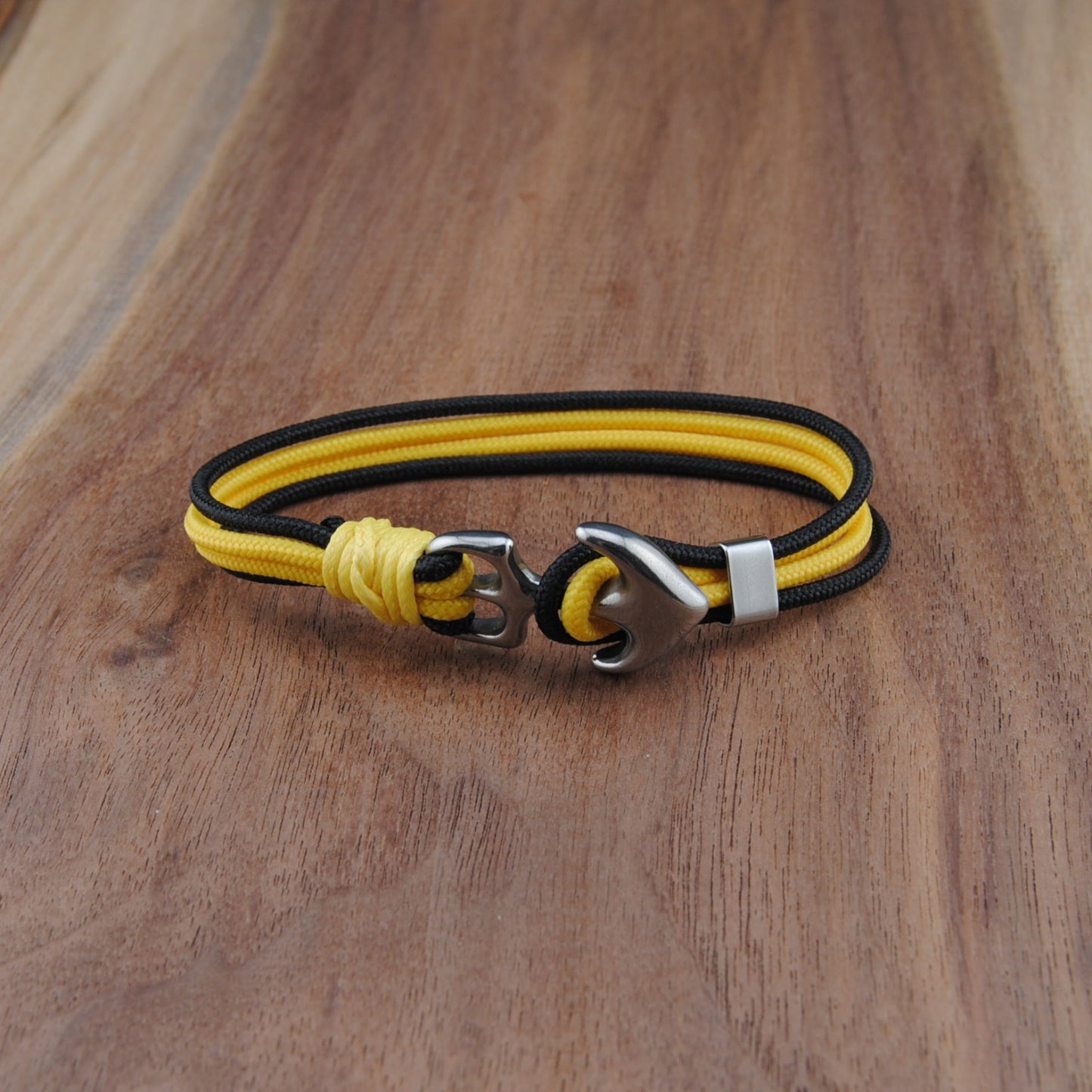 The Boston Hockey Pride (Boston Bruins) - Black and Gold Paracord Bracelet with Stainless Anchor Clasp